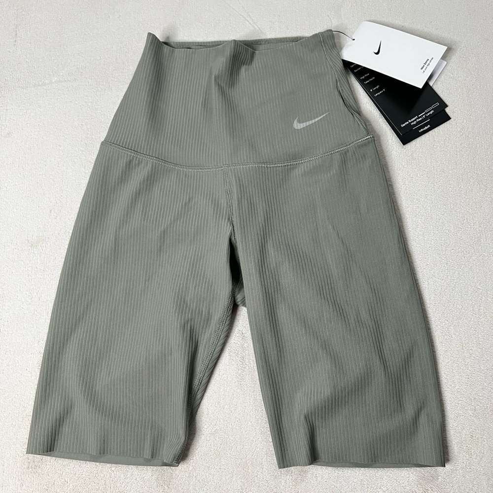 Nike Womens Dri-FIT Zenvy Shorts XXS